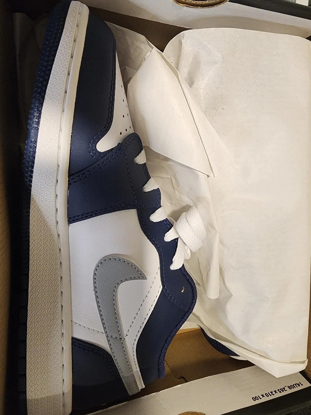 Air Jordan 1 Low (GS) Kids Sneakers - White/Wolf Grey/Midnight Navy